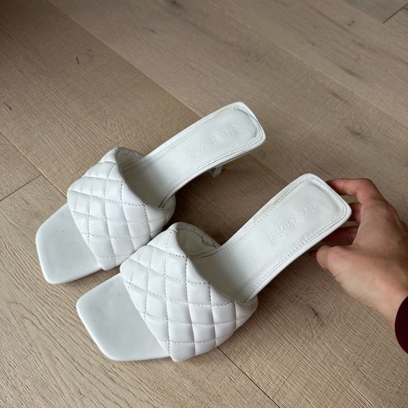 White heeled mules - Picture 7 of 7